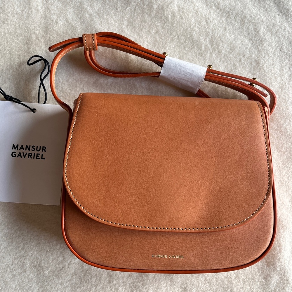 Small Classic crossbody